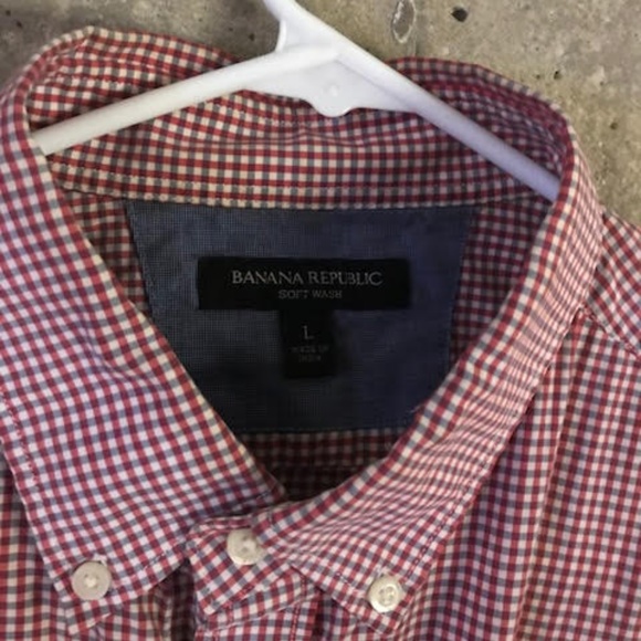 Banana Republic Red Gingham Button Down - L - Picture 3 of 8